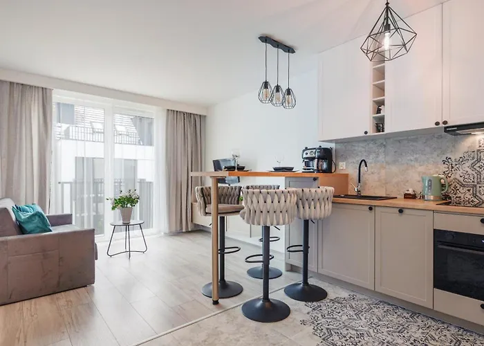 Baltic Line, Sun & Snow